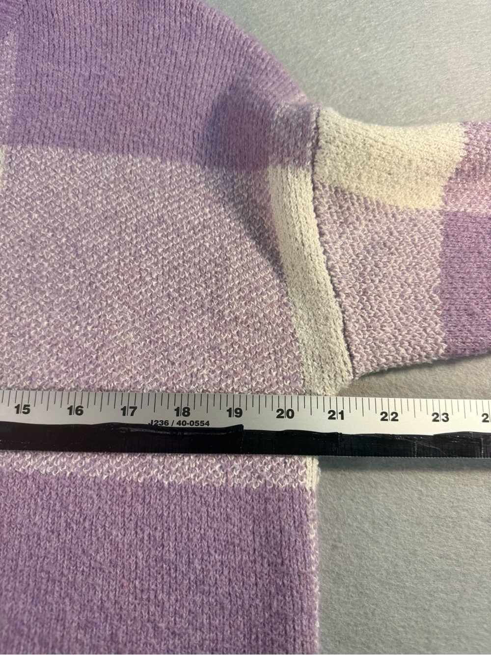 Women’s Purple/White Sweater. Size M - Picture 5 of 6